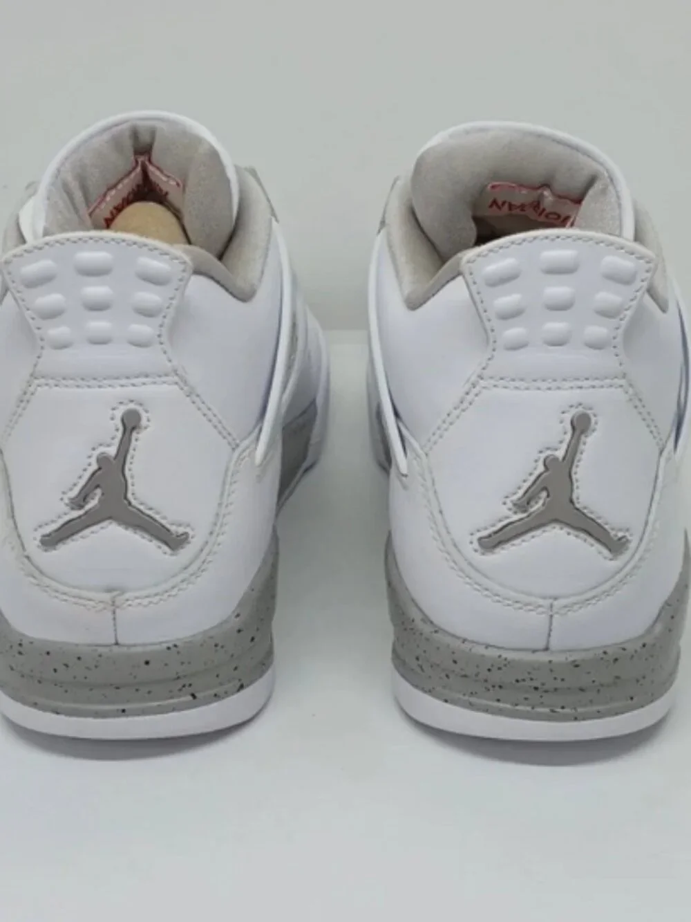 Air Jordan 4 Retro WhiteFire Red Tech Grey Black